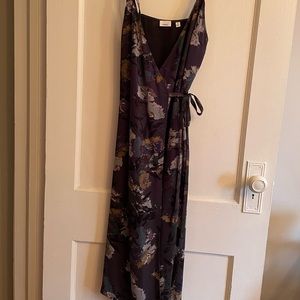 Beautiful Wilfred wrap dress in perfect condition